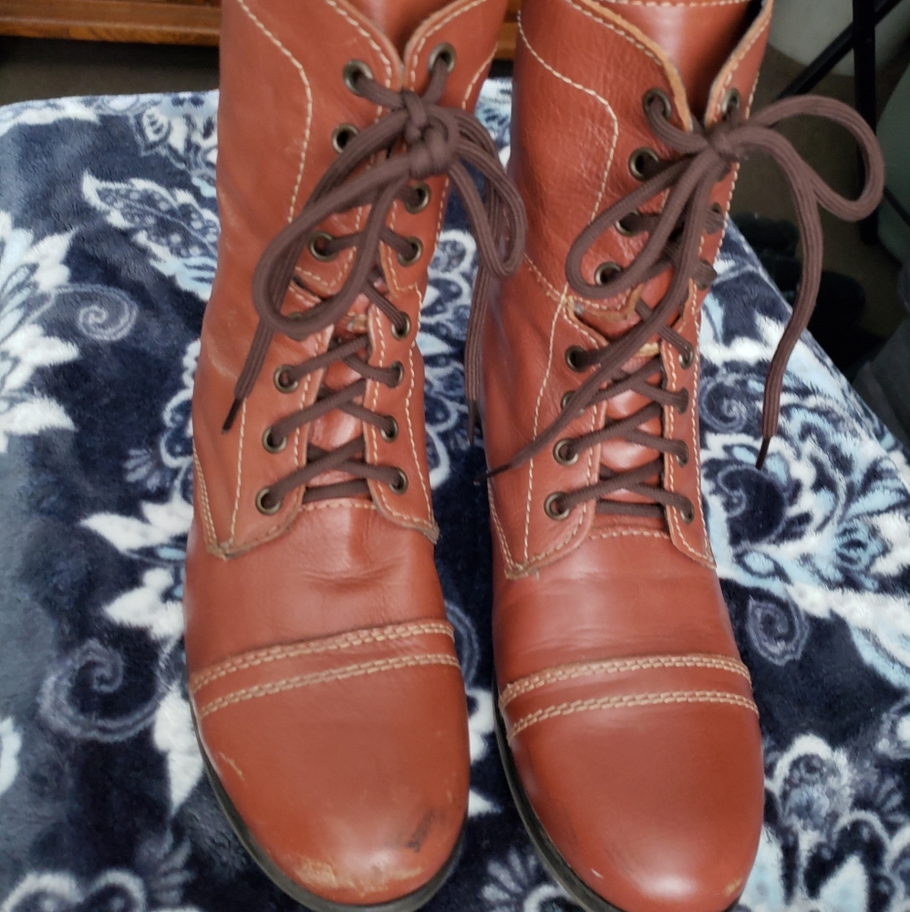 Boots. Lace up combat style